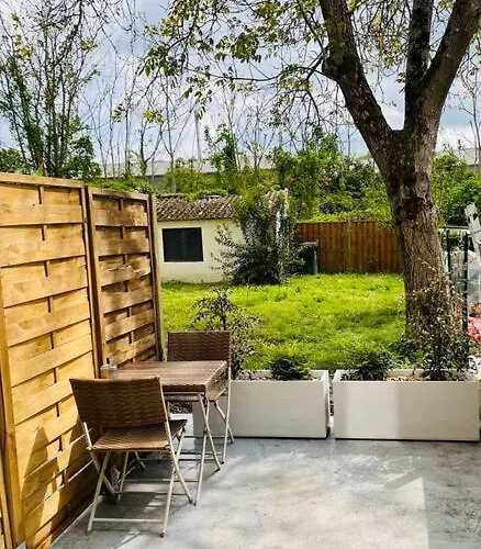 Apartamento Le Belloc- Suberbe T1 Bis - Au Calme - Terrasse - Vue Jardin Agen